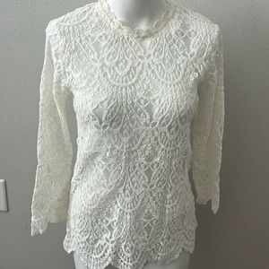 Zara women’s white top size M